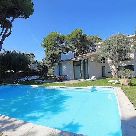 Casa Con Piscina Privada En Masos De